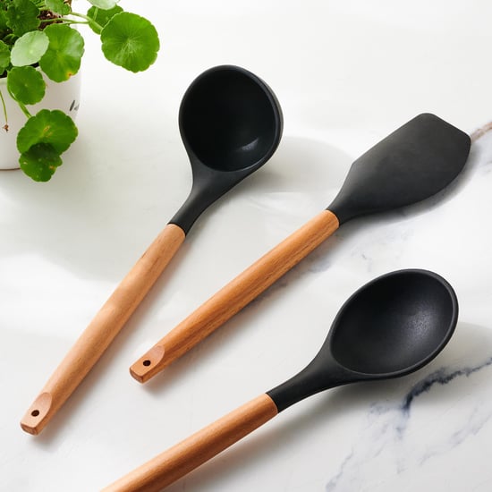 Chef Special Omega Silicone Skimmer with Wooden Handle