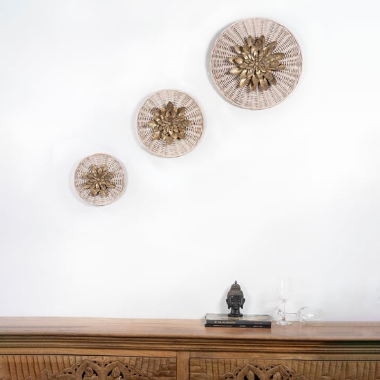 VEDAS Cuina Set of 3 Metal Flower Wall Decor