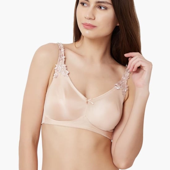 TRIUMPH Lacy Strap Non-Padded Non-Wired Minimizer Bra