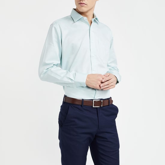 VAN HEUSEN Regular Fit Solid Shirt