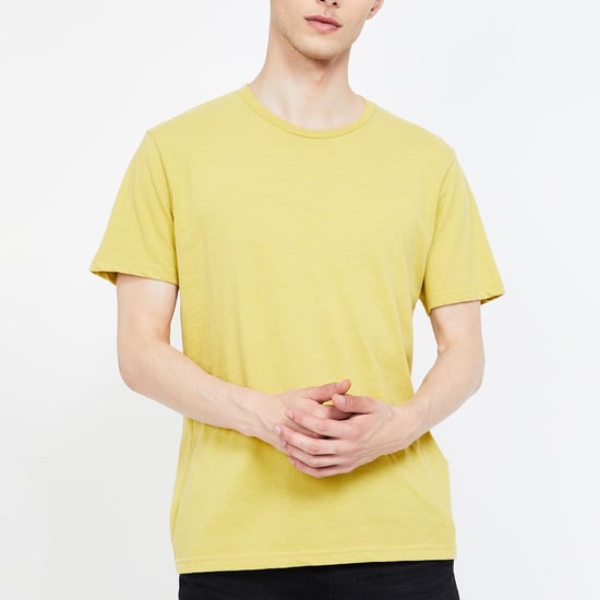 CELIO Men Solid Slim Fit T-shirt