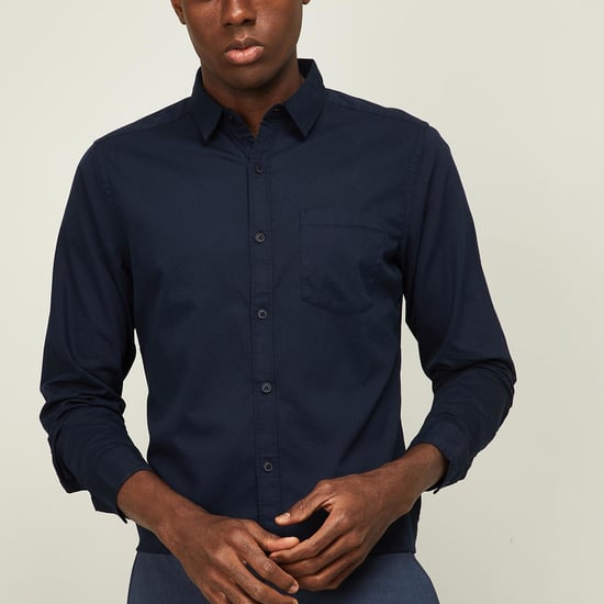 FAME FOREVER Men Solid Slim Fit Casual Shirt