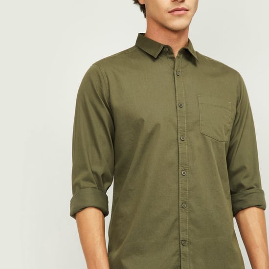FAME FOREVER Men Solid Slim Fit Casual Shirt