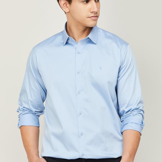 V DOT Men Solid Slim Fit Formal Shirt