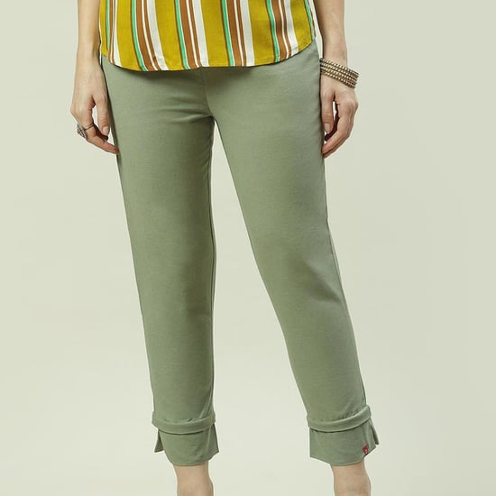 BIBA Women Solid Cropped Straight Pants