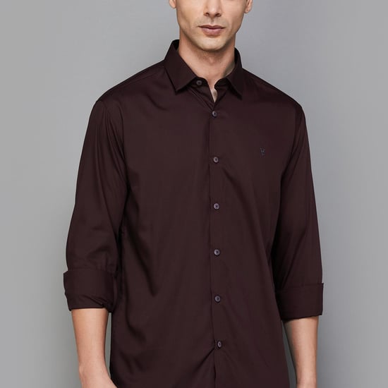 V DOT Men Solid Slim Fit Casual Shirt