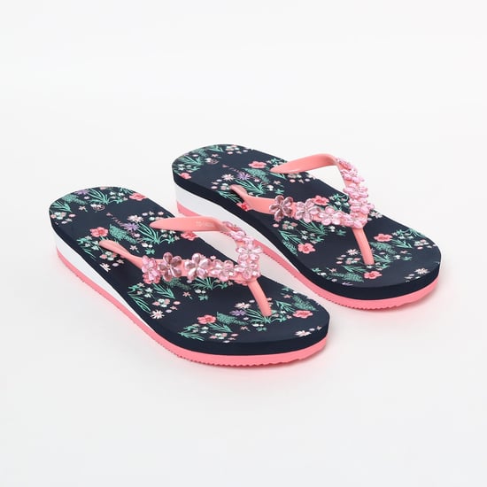 FAME FOREVER Printed Slippers