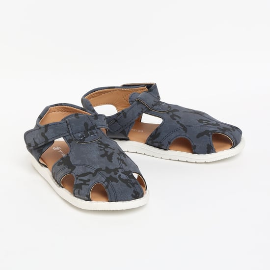FAME FOREVER Printed Sandals