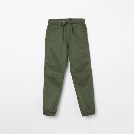 FAME FOREVER YOUNG Solid Slim Joggers with Slant Pockets