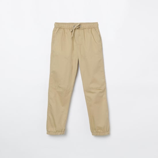 FAME FOREVER YOUNG Solid Slim Joggers with Slant Pockets