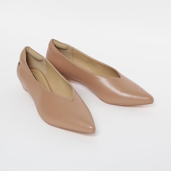 ALLEN SOLLY Solid Heeled Pumps