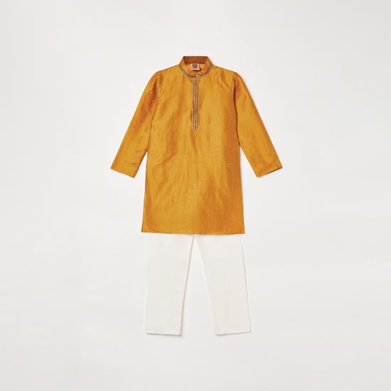 MANYAVAR Textured Kurta with Solid Elasticated Pyjama