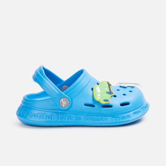 FAME FOREVER Boys Appliqued Clogs