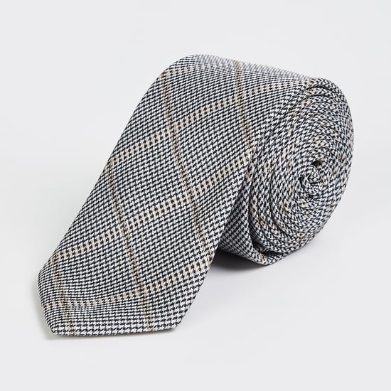CODE Men Patterned Formal Tie