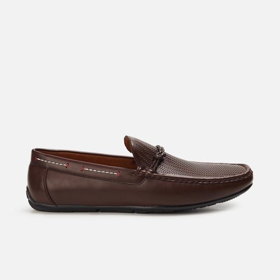 CODE Men Textured Casual Penny Loafers