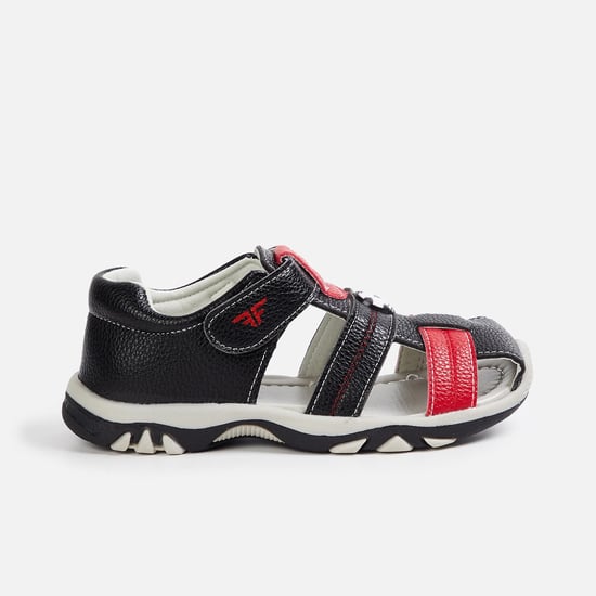 FAME FOREVER Boys Solid Sandals