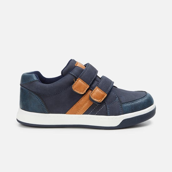 FAME FOREVER Boys Solid Velcro Closure Shoes