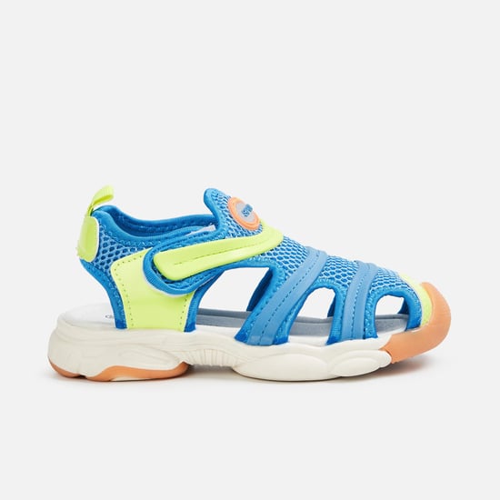 FAME FOREVER Boys Textured Veclro-Strap Casual Sandals