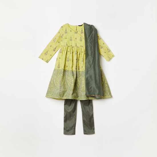 MELANGE Girls Printed Kurta with Solid Salwar and Dupatta