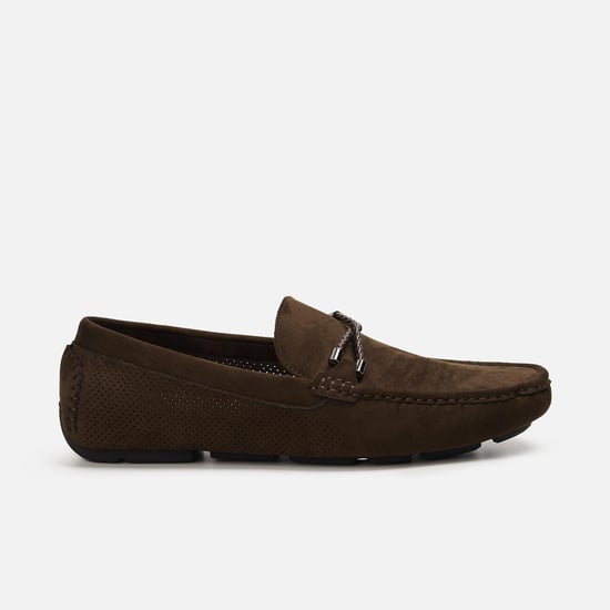 CODE Men Solid Loafers