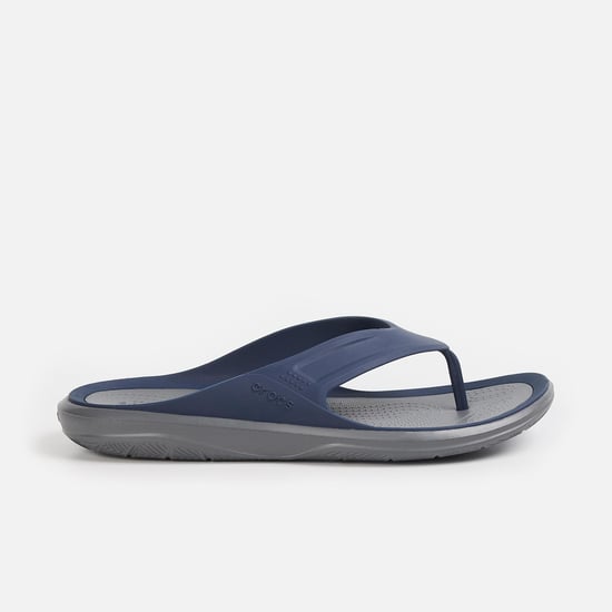 CROCS Men Textured V-Strap Flip Flops
