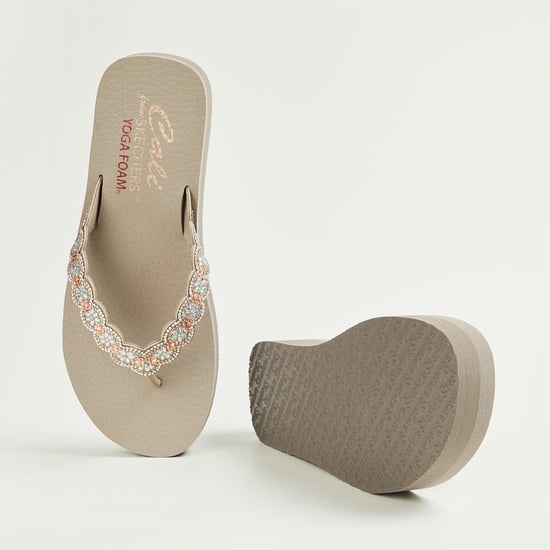 Skechers Shoes Skechers Yoga Foam Flip Flops India Buy Skechers