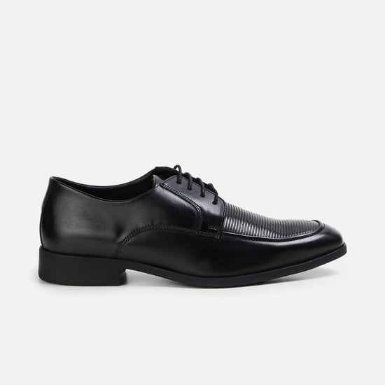 Buy Latest Lace Up Shoes for men Online | Lifestyle Stores