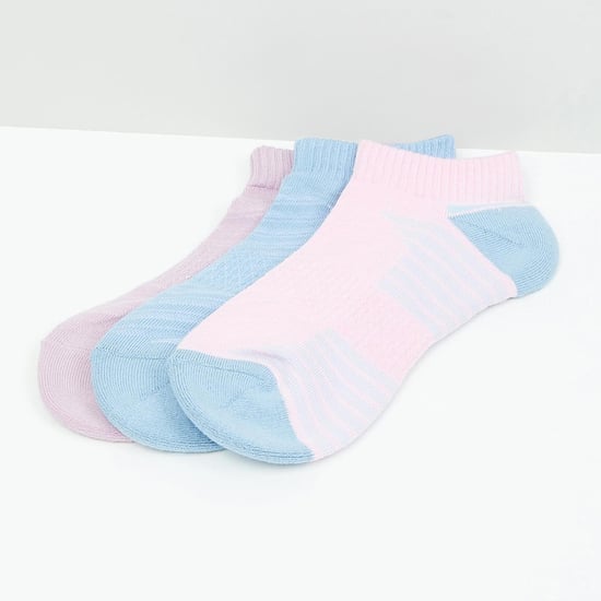 MAX Textured Socks - Pack of 3