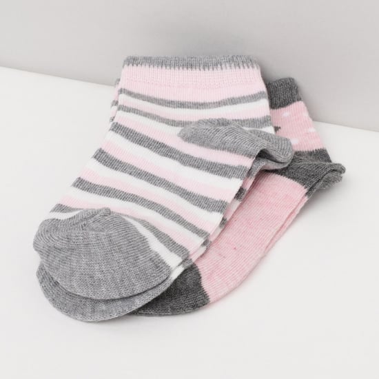 MAX Patterned Ankle-Length Socks - Set of 2