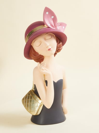 Souvenir Polyresin Lady Figurine