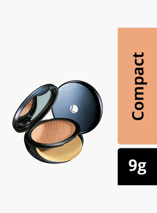 LAKME Absolute White Intense Wet & Dry Compact