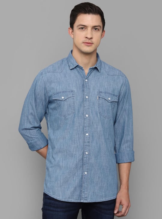 LP JEANS Men Solid Slim Fit Denim Shirt