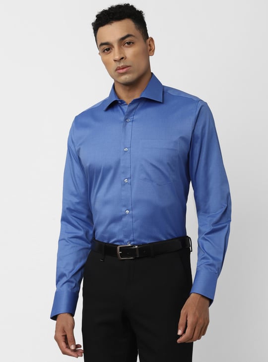 VAN HEUSEN Men Solid Regular Fit Formal Shirt