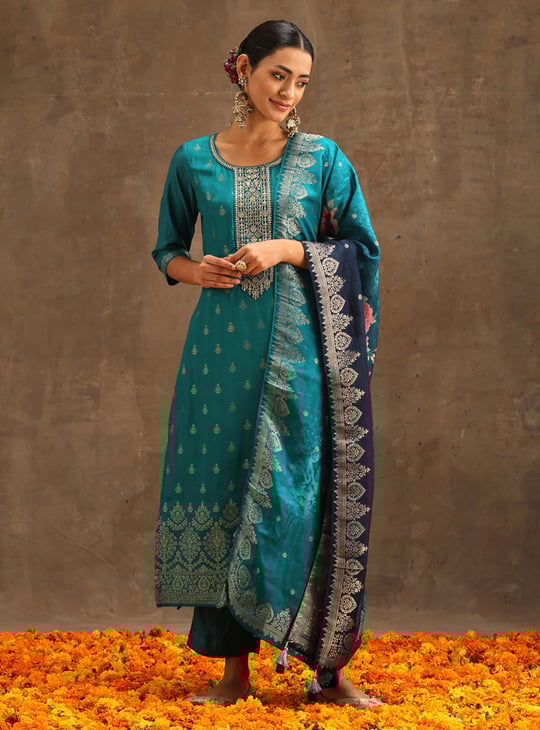 LIBAS Women Printed Kurta Set