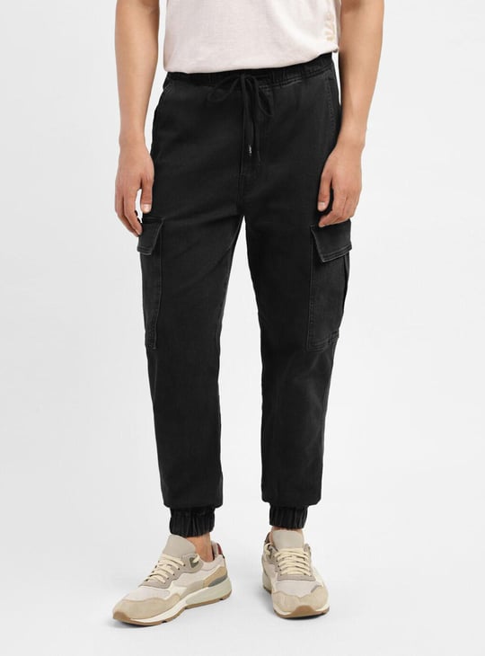 LEVI'S Men Solid Cargo Fit Joggers Jeans