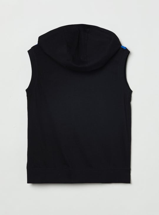 MAX Boys Colourblocked Sleeveless Jacket