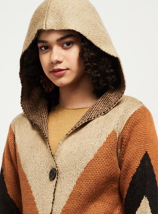 MAX Women Colourblocked Hooded Longline Sweater