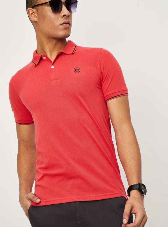 Men Solid Slim Fit Polo