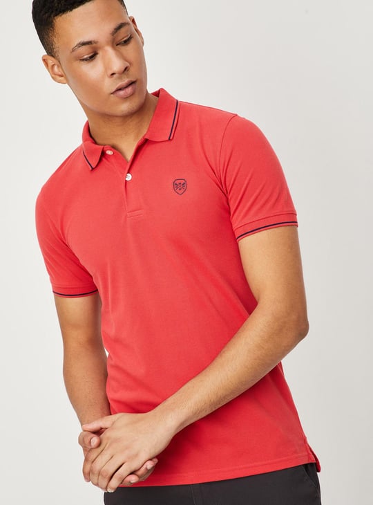 Men Solid Slim Fit Polo