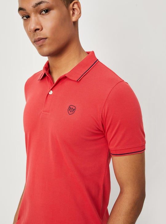 Men Solid Slim Fit Polo