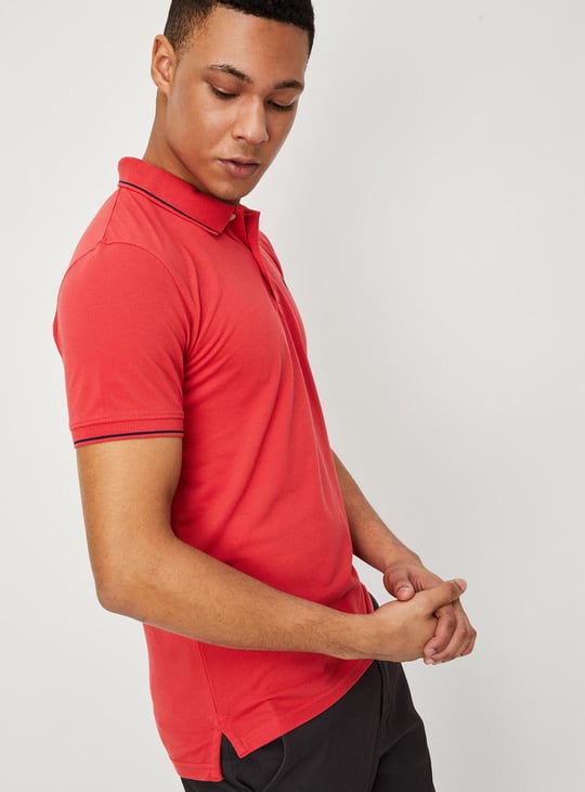 Men Solid Slim Fit Polo
