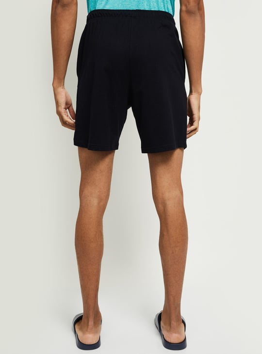 Men Solid Drawstring Waist Shorts - Set of 2