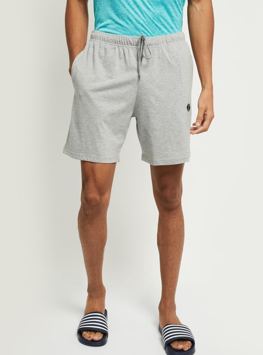 Men Solid Drawstring Waist Shorts - Set of 2