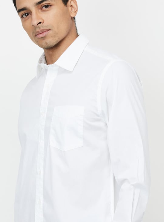 Men Solid Spread Collar Casual Shirt 