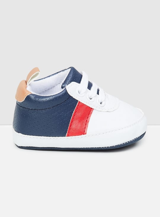 MAX Boys Colourblocked Lace-Up Booties