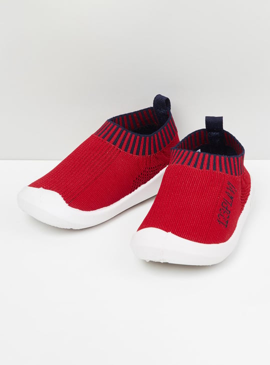 Boys Textured Slip-On Canvas Shoes