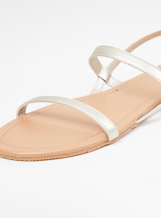Women Solid Flat Sandals with Buckle Straps