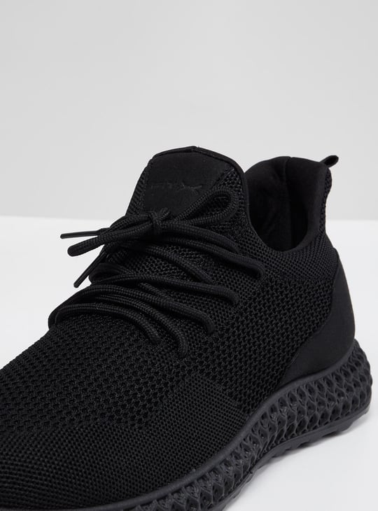 MAX Men Textured Sports Shoes