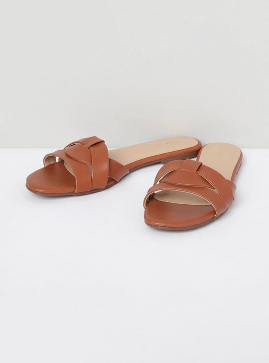 Women Solid Flat Sandals