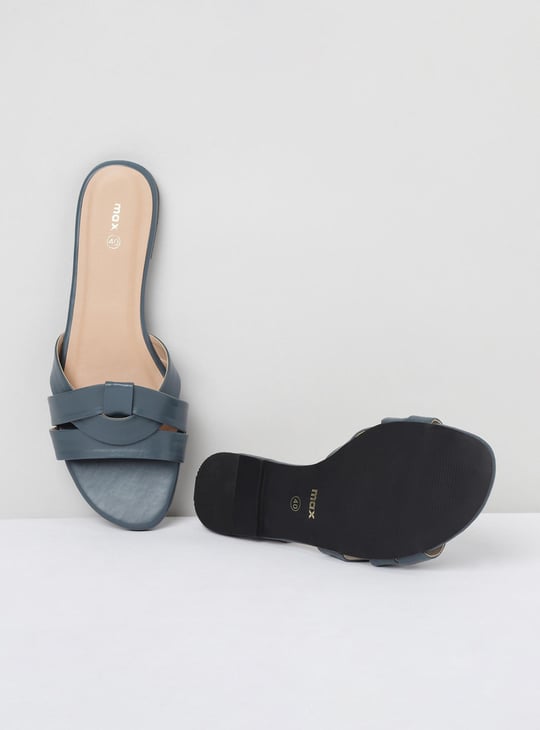 Women Solid Flat Sandals